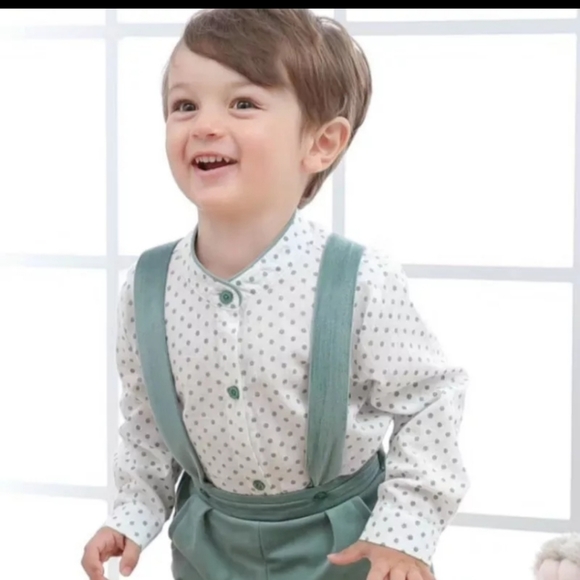 An adorable set for a special occasion - Picture 2 of 4